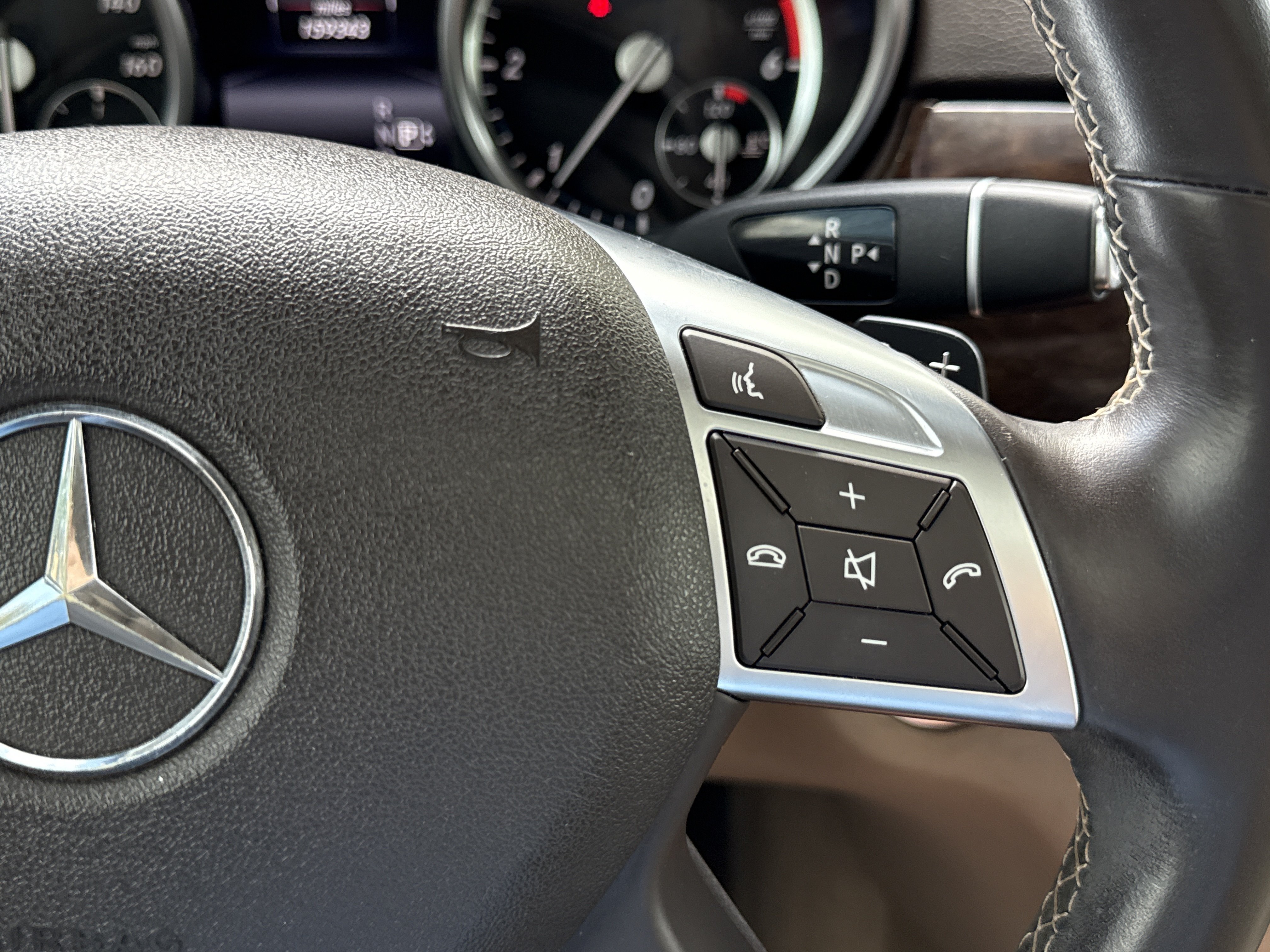 Used 2015 Mercedes-Benz ML 250 BlueTEC 4MATIC image 16