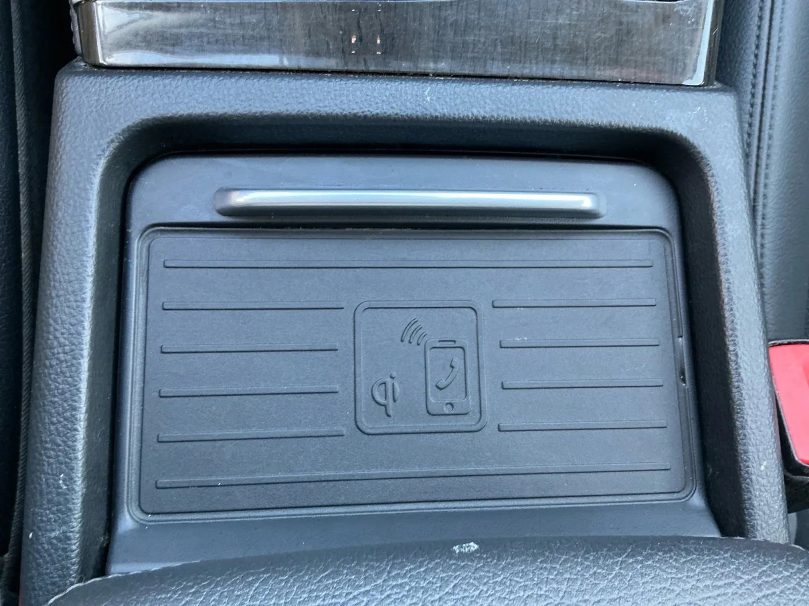 Used 2020 Audi Q5 e Premium Plus w/ Premium Plus Package image 37