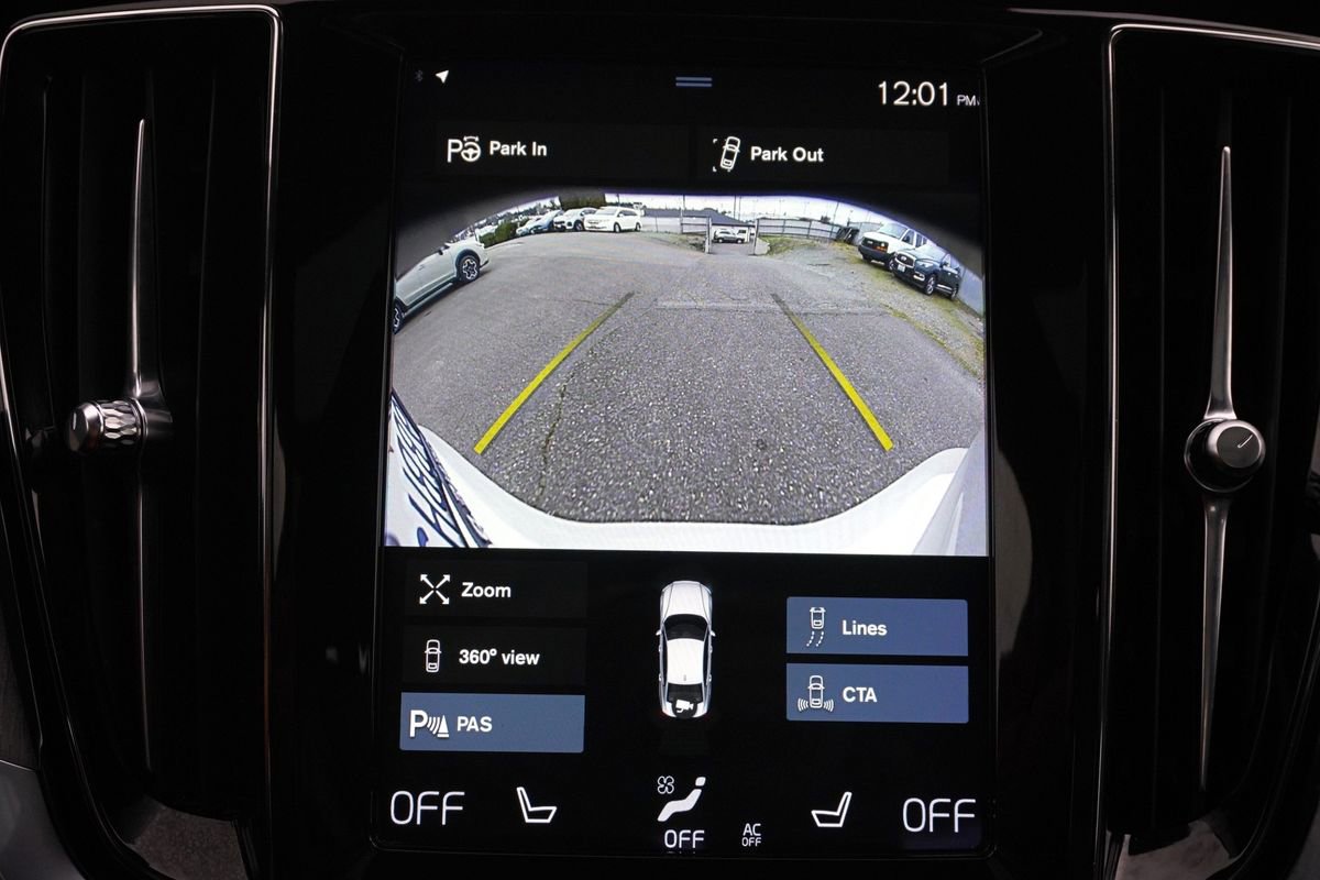 Used 2022 Volvo S60 T8 Inscription image 30