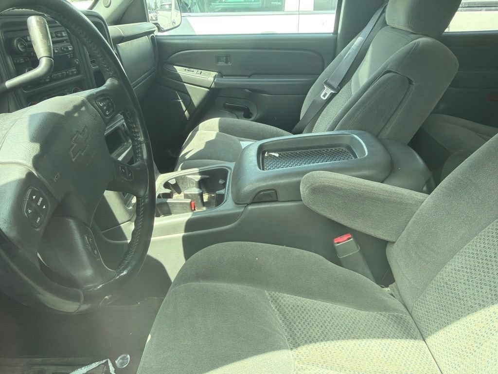 Used 2006 Chevrolet Silverado 1500 LT w/ Onstar Plus Package AWD/4WD image 7