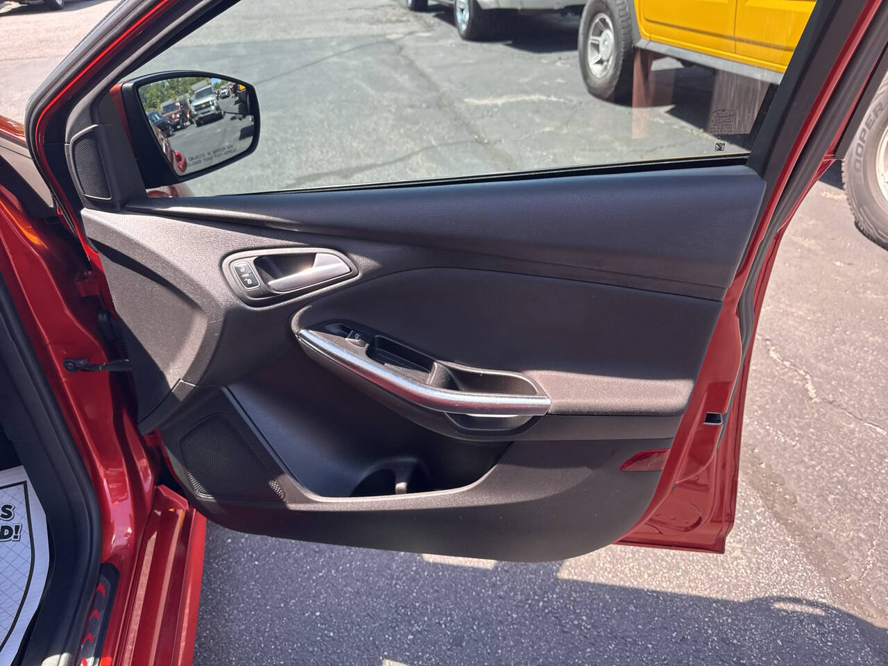 Used 2018 Ford Focus ST FWD image 24