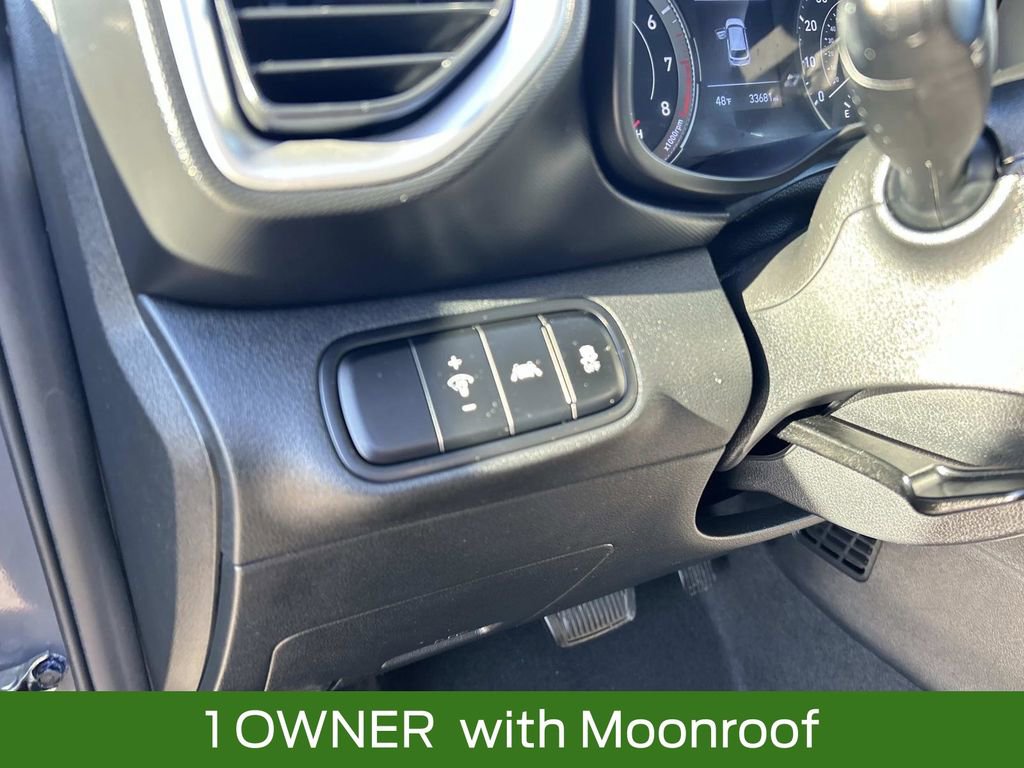 Used 2022 Hyundai Venue SEL image 18