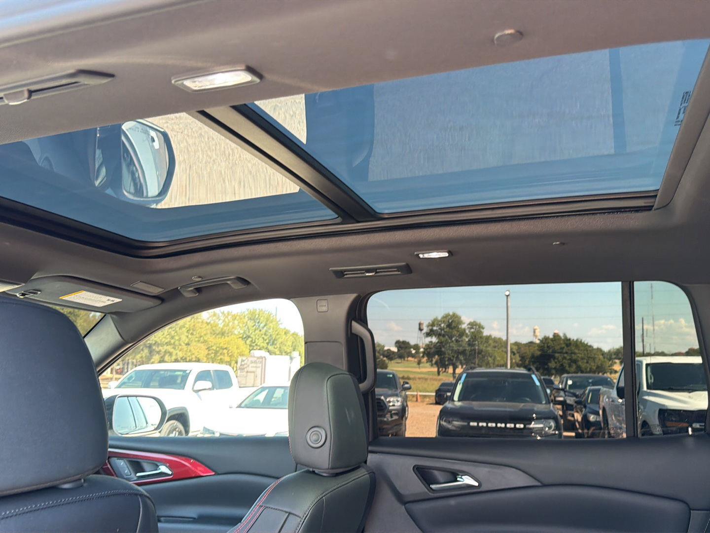 Used 2026 Chevrolet Traverse RS FWD image 20