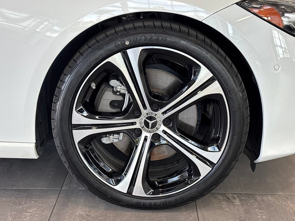 Used 2025 Mercedes-Benz C 300 Sedan image 45