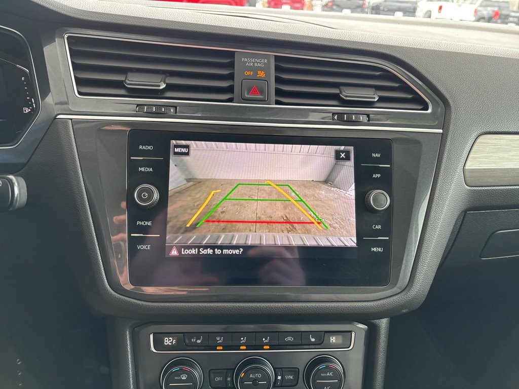 Used 2020 Volkswagen Tiguan SEL image 13