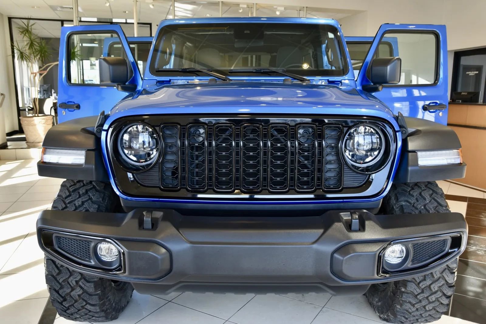 Used 2024 Jeep Wrangler Willys image 2