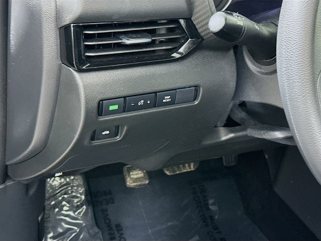 Used 2025 Nissan Sentra SV image 15