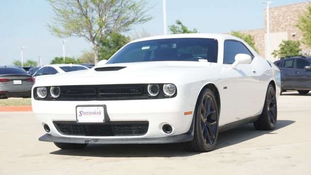 Used 2023 Dodge Challenger R/T w/ Blacktop Package RWD image 3