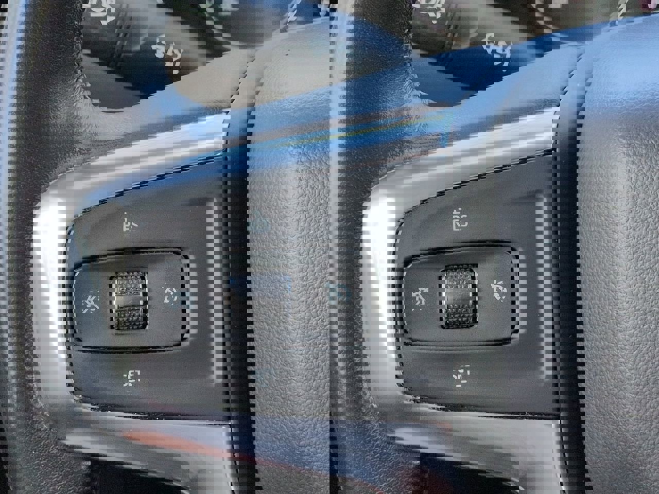 Used 2020 Chevrolet Blazer LT FWD image 23