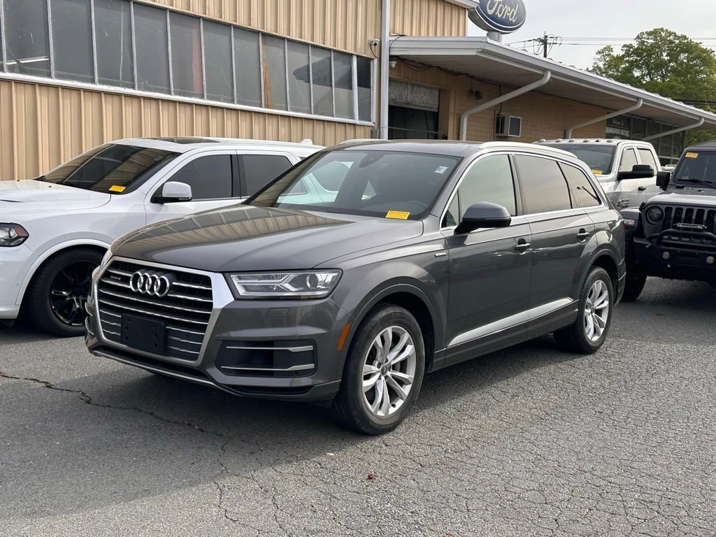 Used 2018 Audi Q7 3.0T Premium AWD/4WD image 2