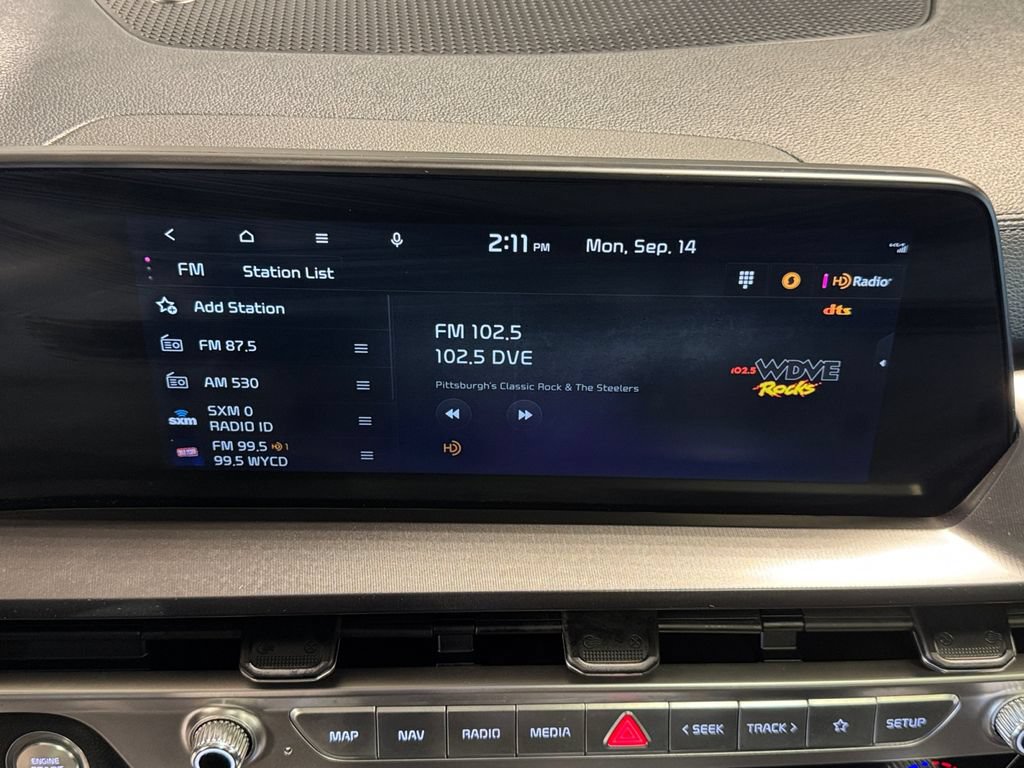 Certified 2024 Kia Telluride S w/ S Sunroof Package AWD/4WD image 17