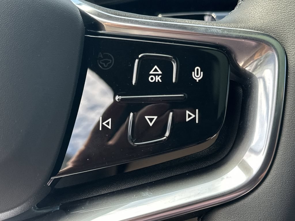 New 2026 Volvo EX90 Plus RWD image 22