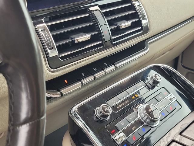 Used 2020 Lincoln Navigator Reserve image 20