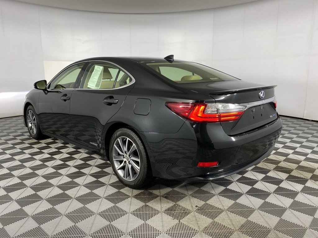 Used 2018 Lexus ES 300h image 20