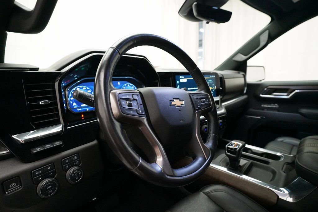 Certified 2023 Chevrolet Silverado 1500 High Country w/ Technology Package image 8