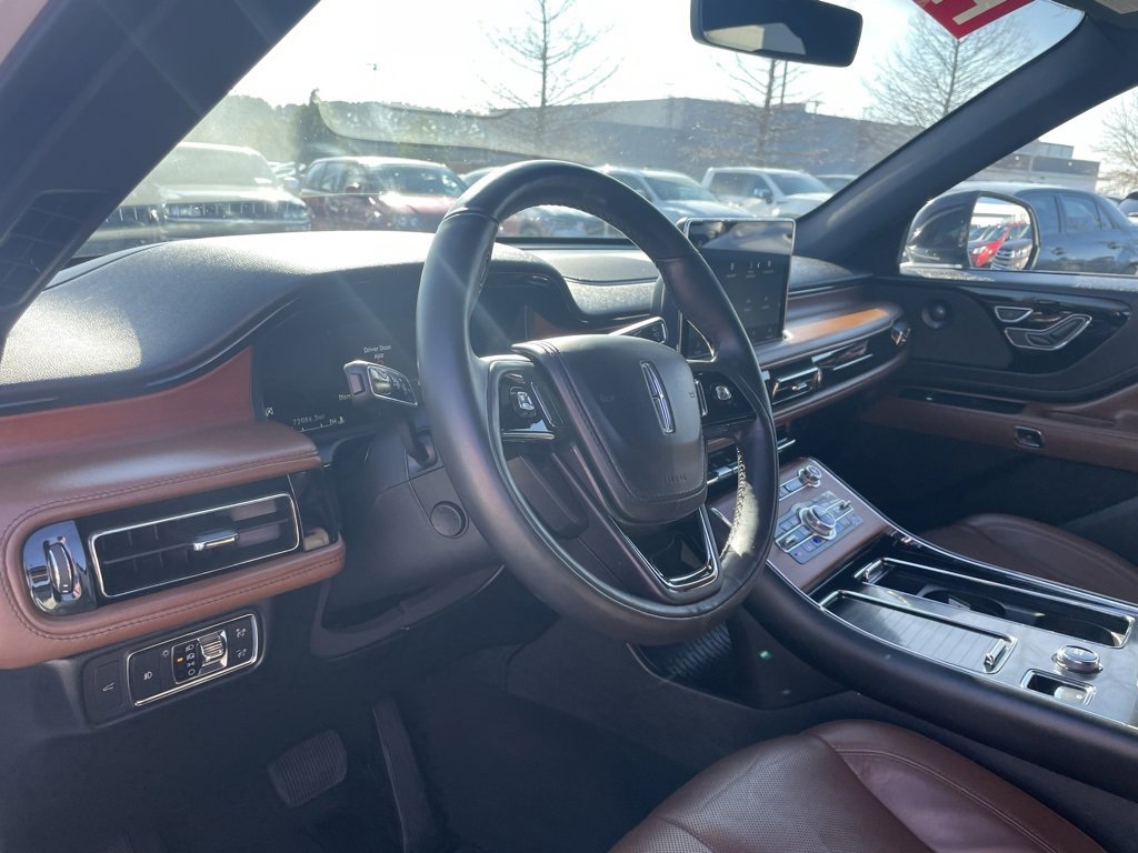 Used 2020 Lincoln Aviator Reserve w/ Elements Package Plus image 9