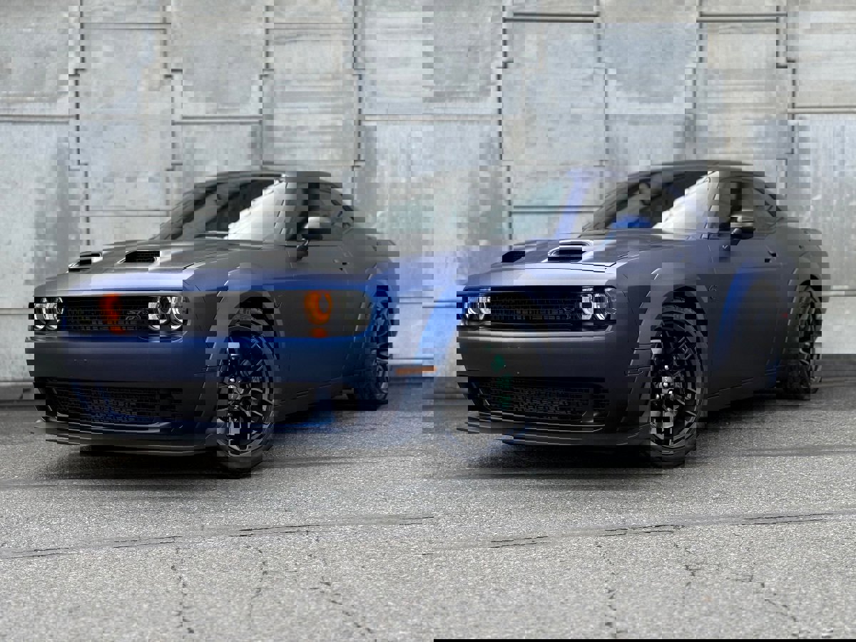 Used 2023 Dodge Challenger SRT Hellcat w/ Harmon/Kardon Sound Group RWD image 7