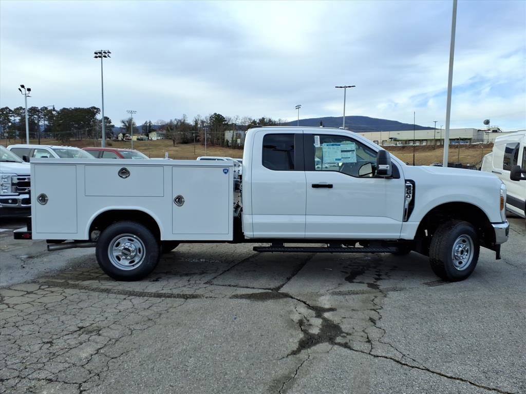 New 2026 Ford F250 XL w/ XL Driver Assist Package image 4