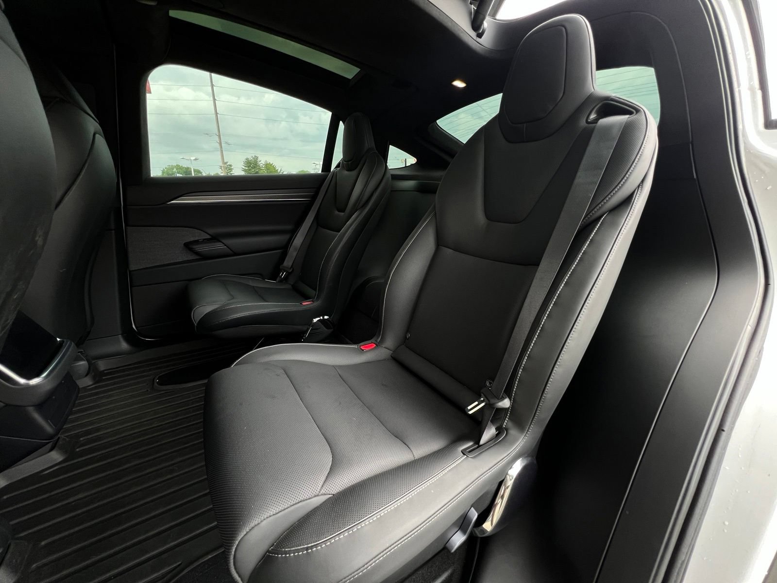 Used 2022 Tesla Model X Plaid AWD/4WD image 26