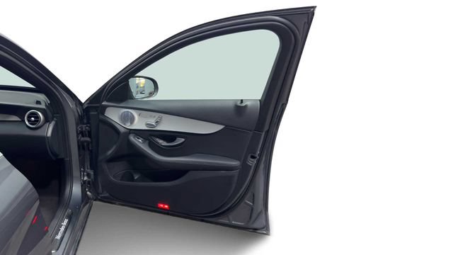 Used 2021 Mercedes-Benz C 300 Sedan image 9
