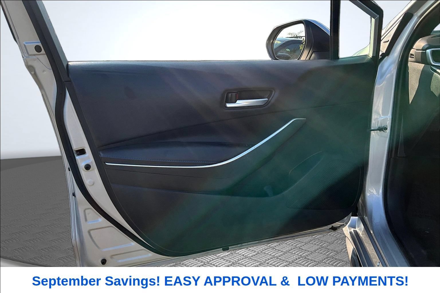 Used 2021 Toyota Corolla SE w/ SE Premium Package FWD image 19