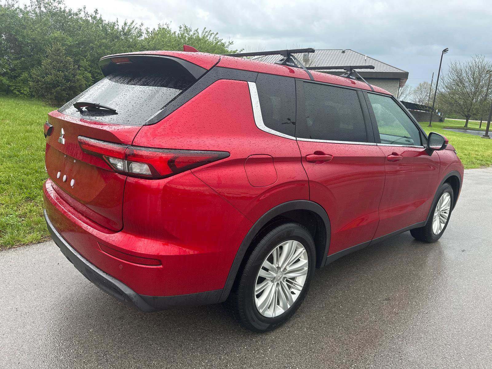 Used 2022 Mitsubishi Outlander ES image 15