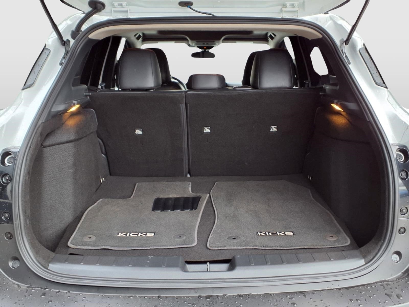 Certified 2025 Nissan Kicks SR w/ SR Premium Package image 18