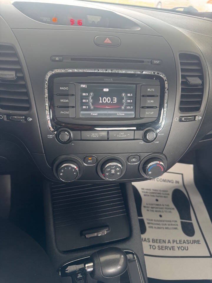 Used 2017 Kia Forte LX w/ LX Popular Package FWD image 12