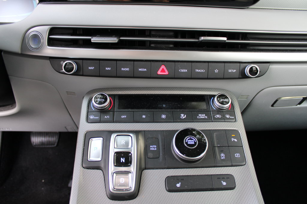 Used 2025 Hyundai Palisade SEL FWD image 18