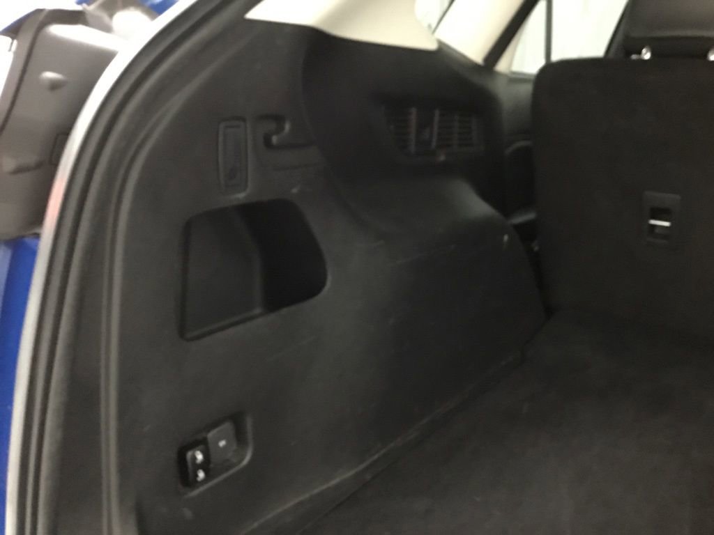 Used 2023 Ford Edge SEL image 17