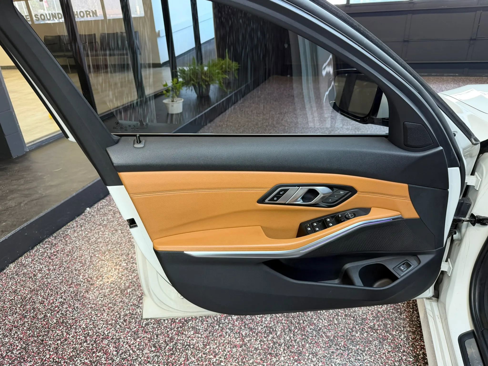 Used 2019 BMW 330i xDrive Sedan w/ Premium Package AWD/4WD image 14