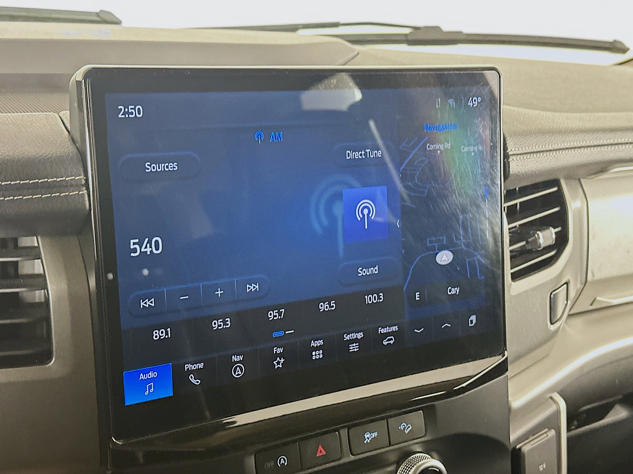 Used 2024 Ford Expedition XLT image 21