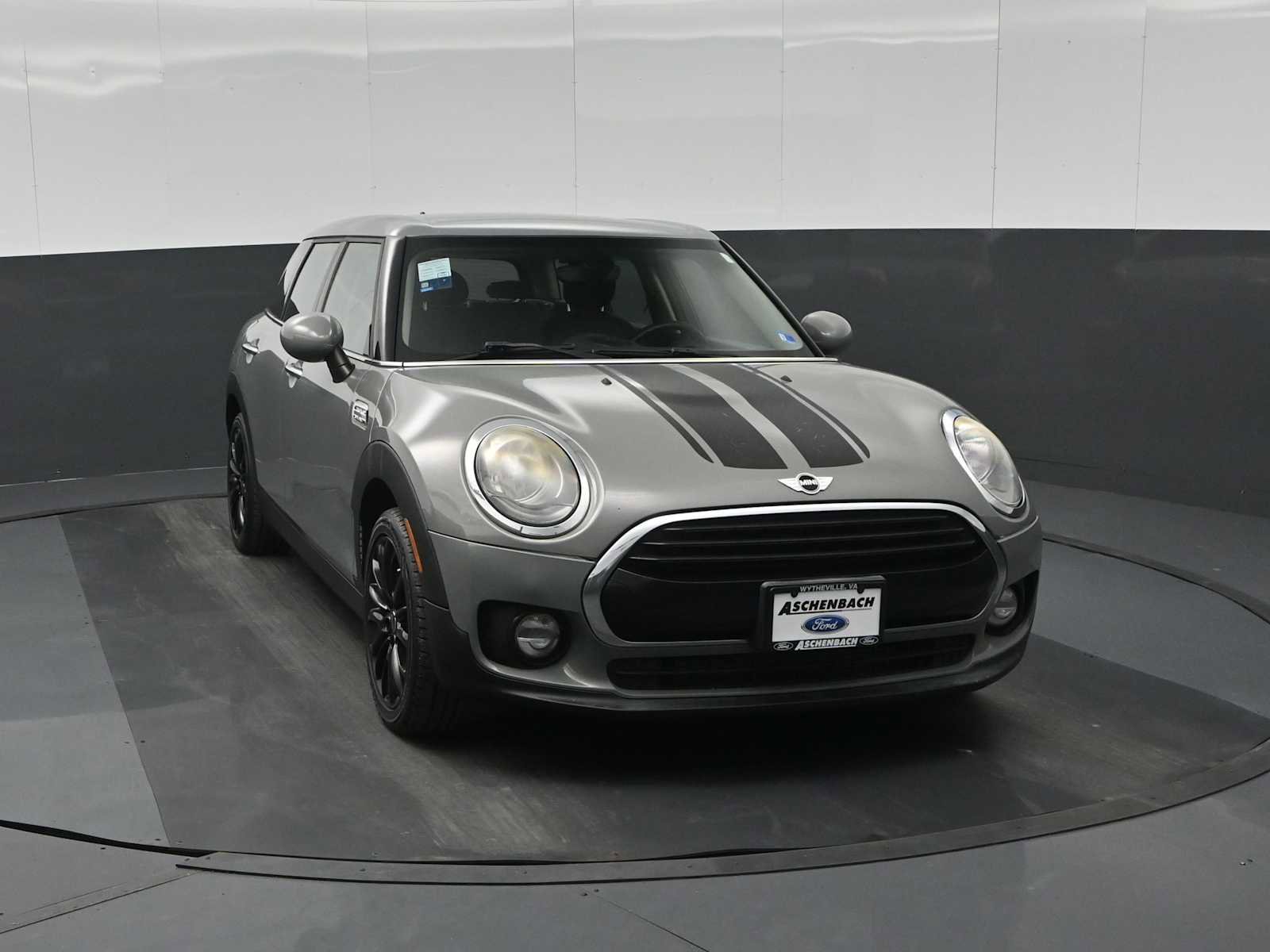 Used 2018 MINI Cooper Clubman image 3