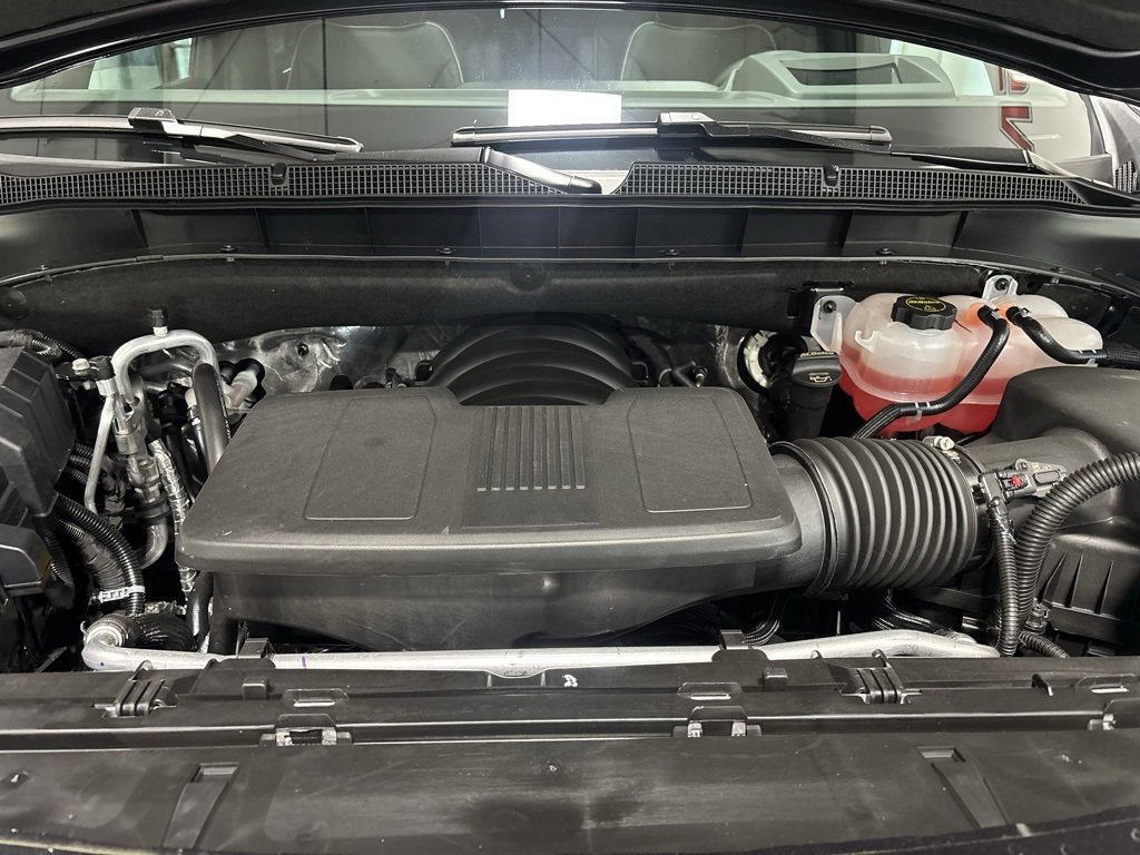 New 2026 Chevrolet Suburban Premier image 4