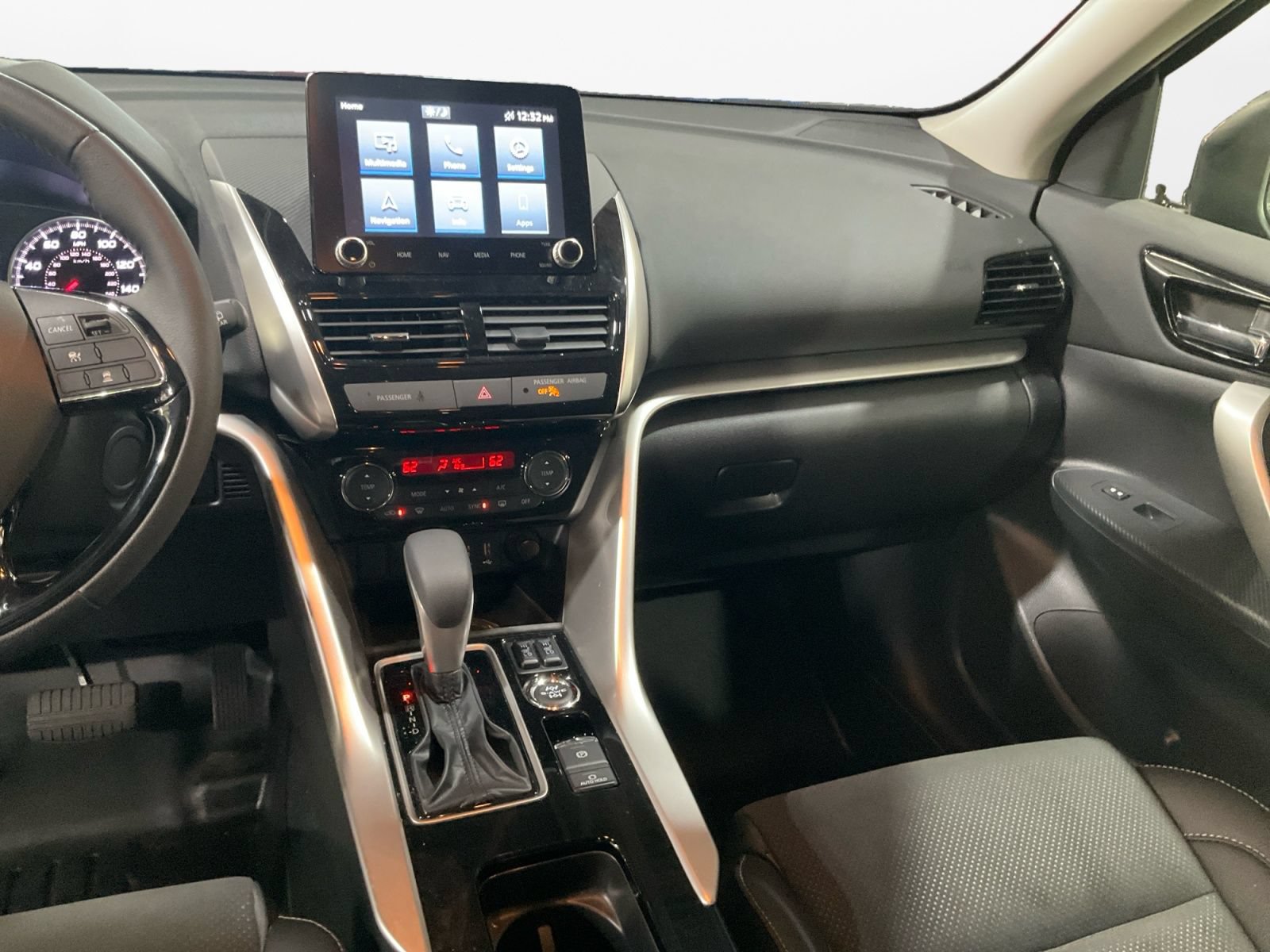 Used 2025 Mitsubishi Eclipse Cross SE AWD/4WD image 11