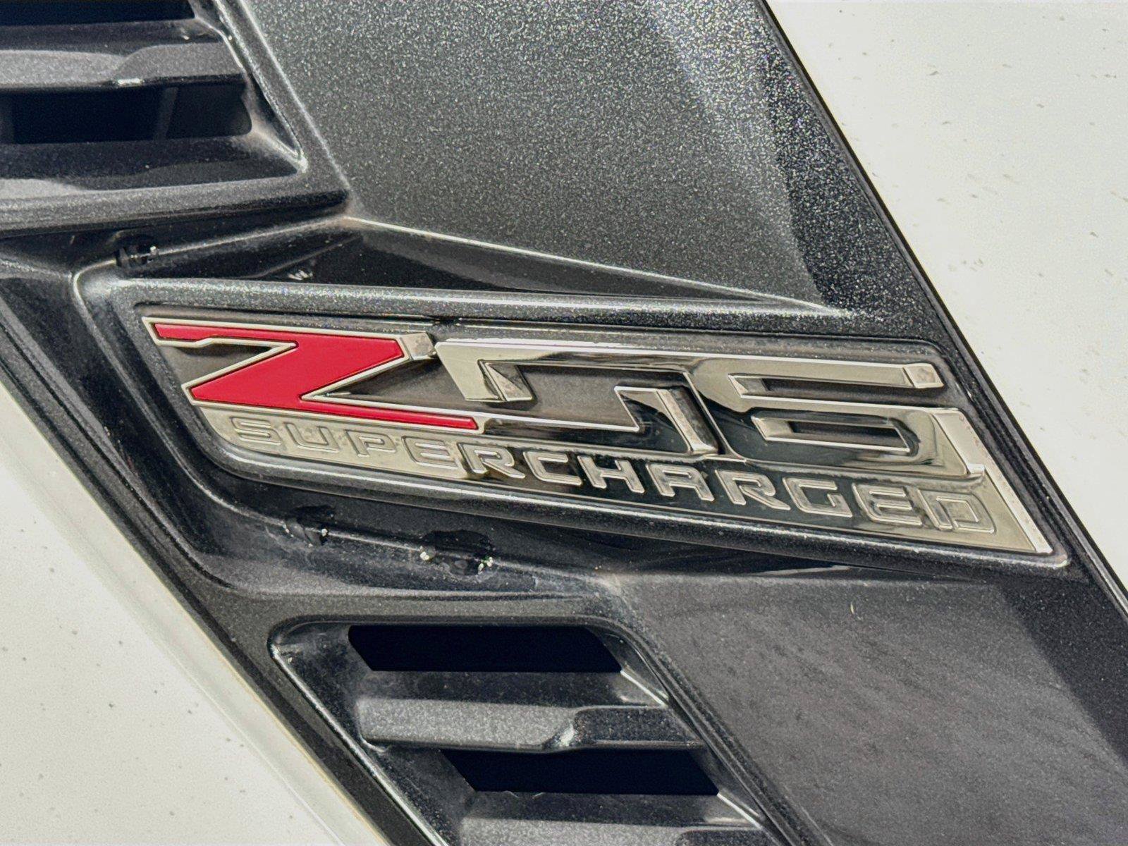 Used 2016 Chevrolet Corvette Z06 w/ 2LZ Preferred Equipment Group RWD image 15