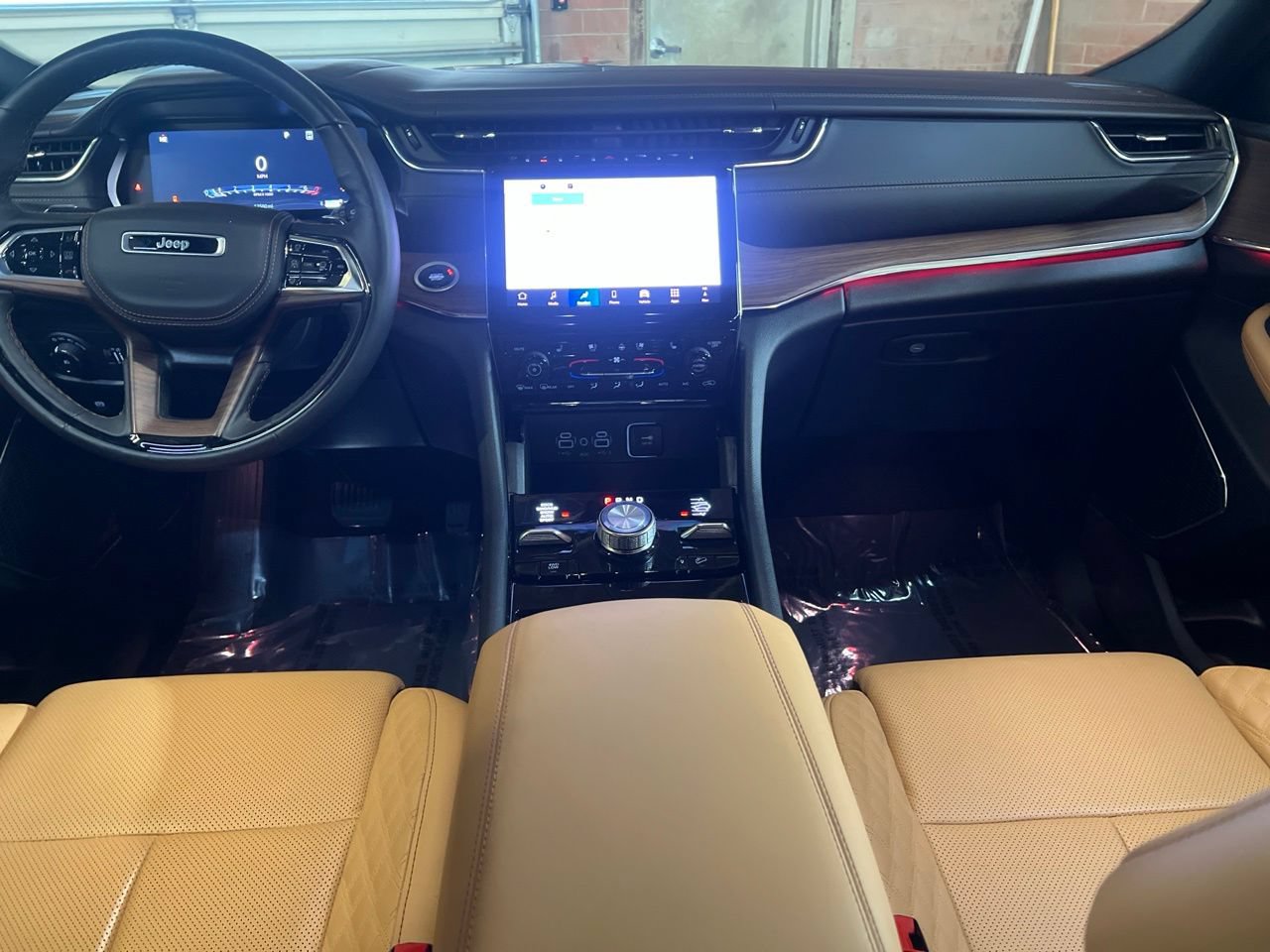 Used 2025 Jeep Grand Cherokee Summit AWD/4WD image 22