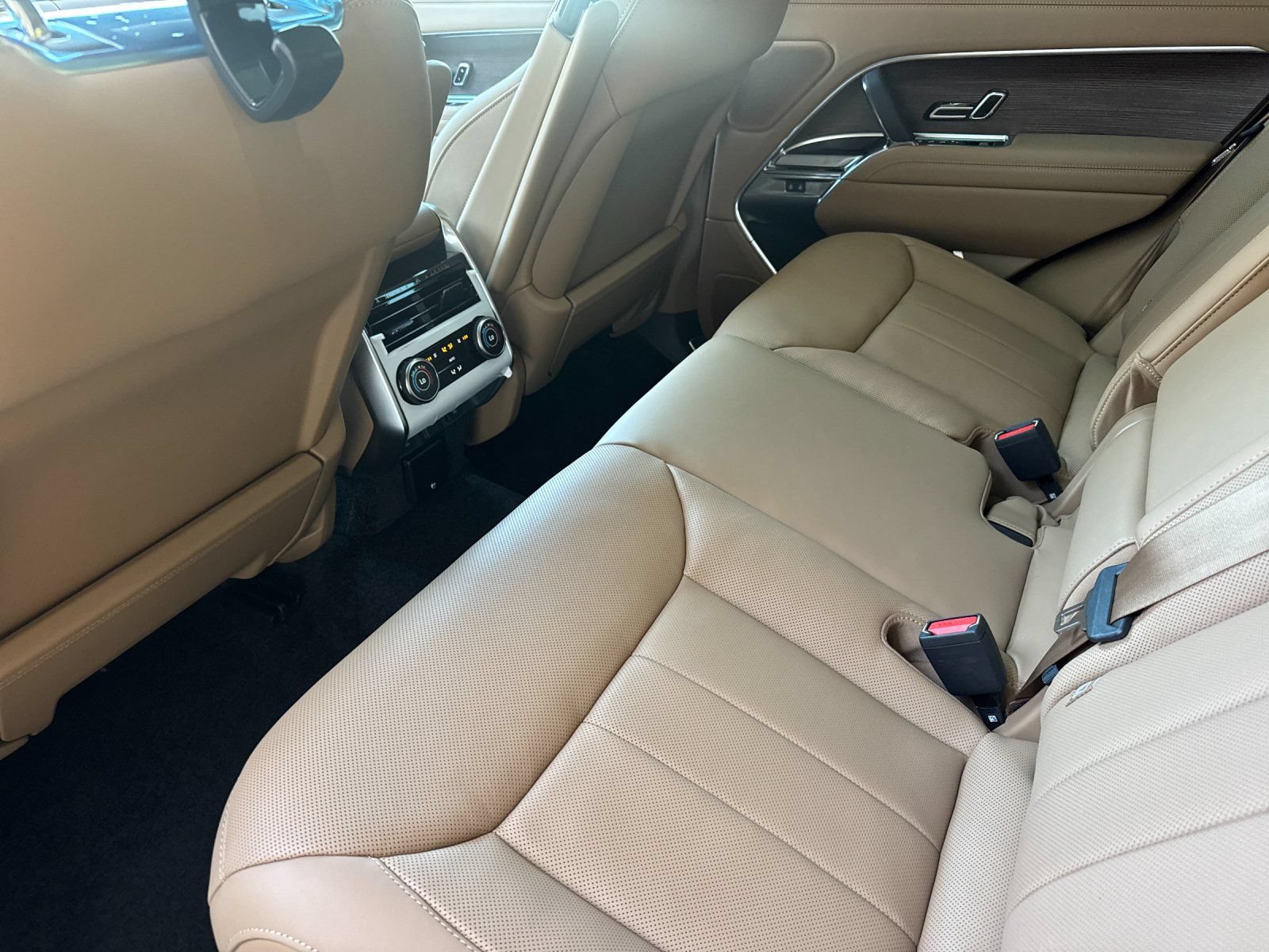 New 2026 Land Rover Range Rover SE AWD/4WD image 12