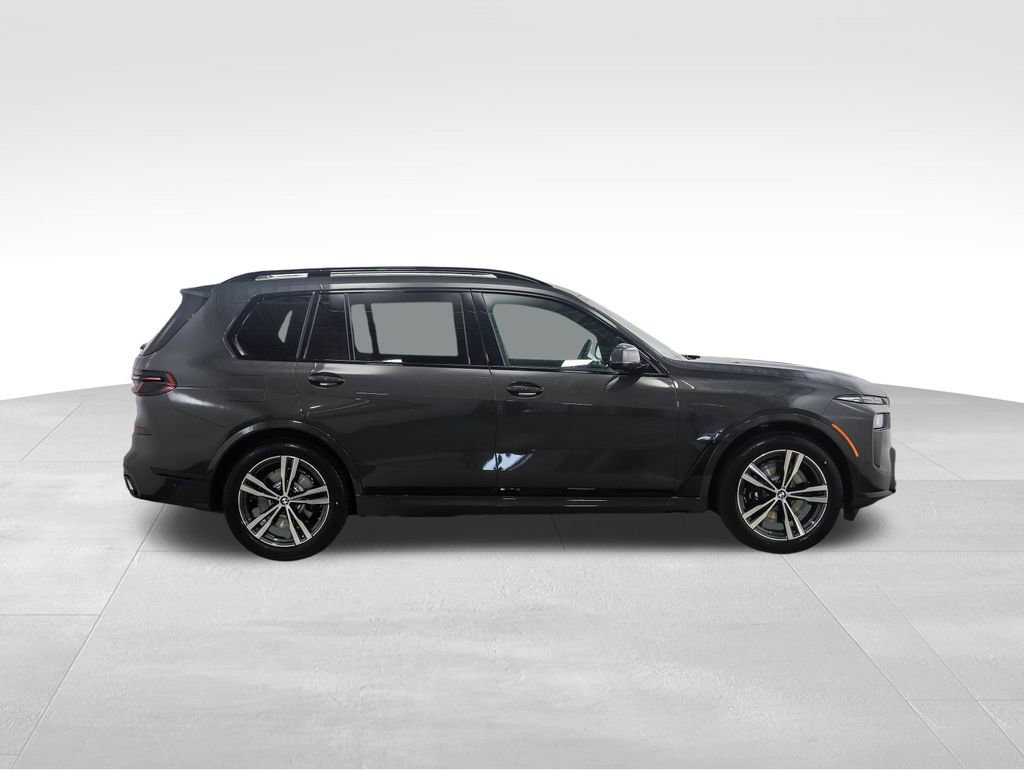 Used 2026 BMW X7 xDrive40i w/ M Sport Package image 6