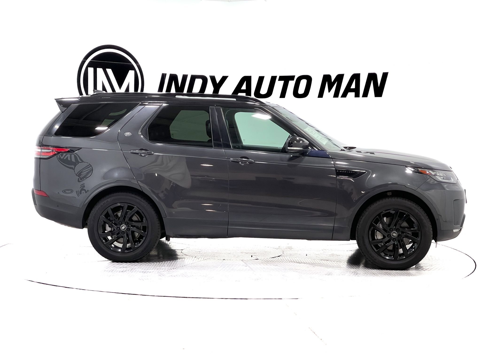 Used 2020 Land Rover Discovery HSE AWD/4WD image 3