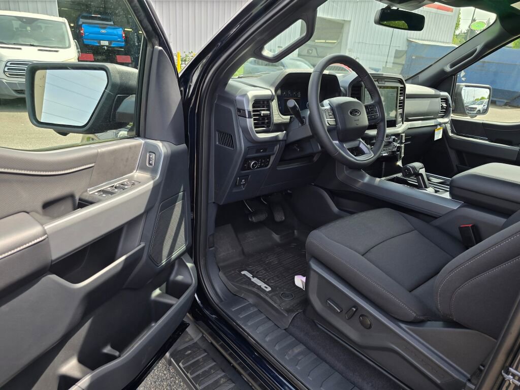 New 2026 Ford F150 XLT w/ Equipment Group 302A MID AWD/4WD image 19