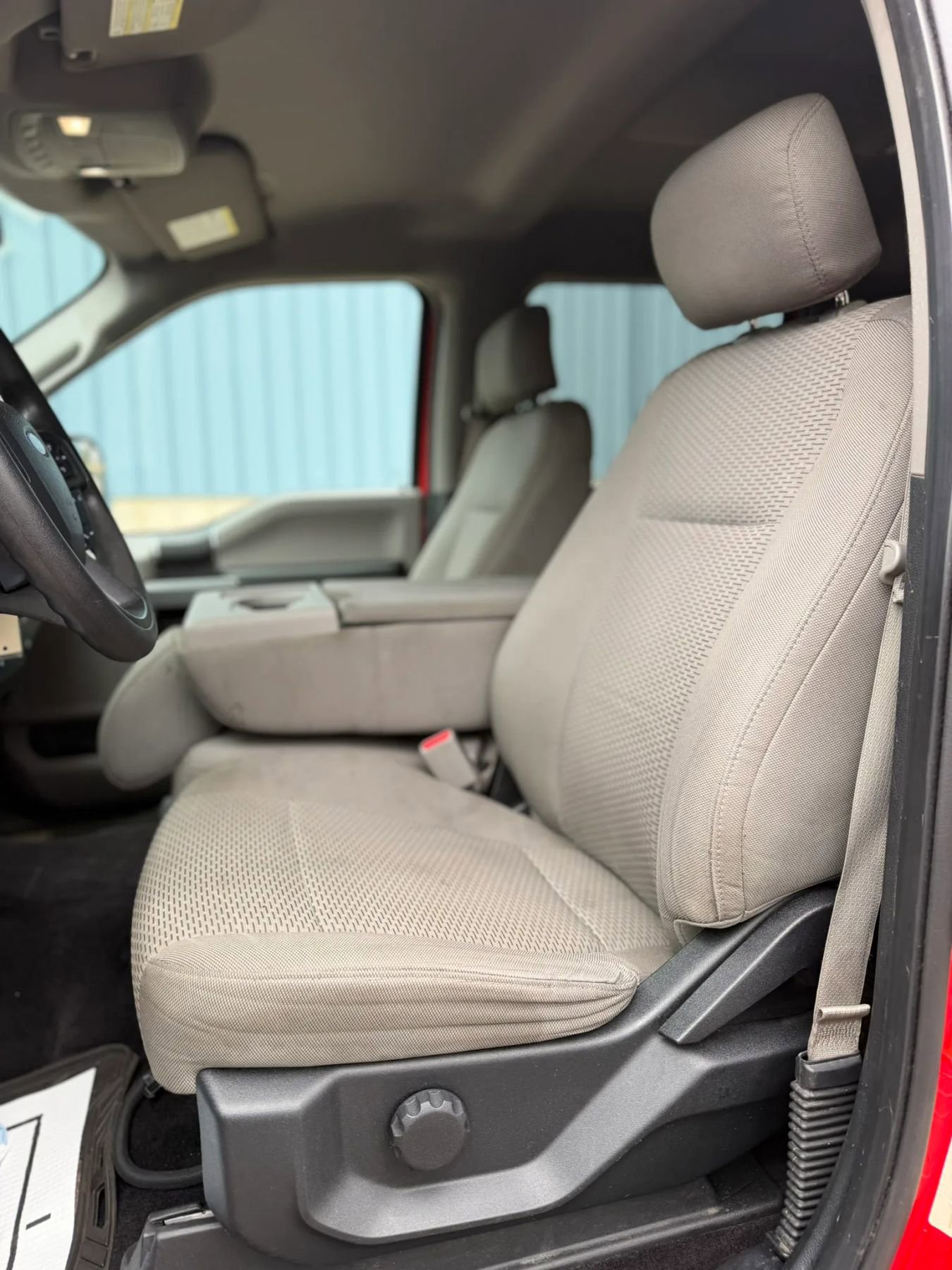 Used 2017 Ford F150 XLT AWD/4WD image 10