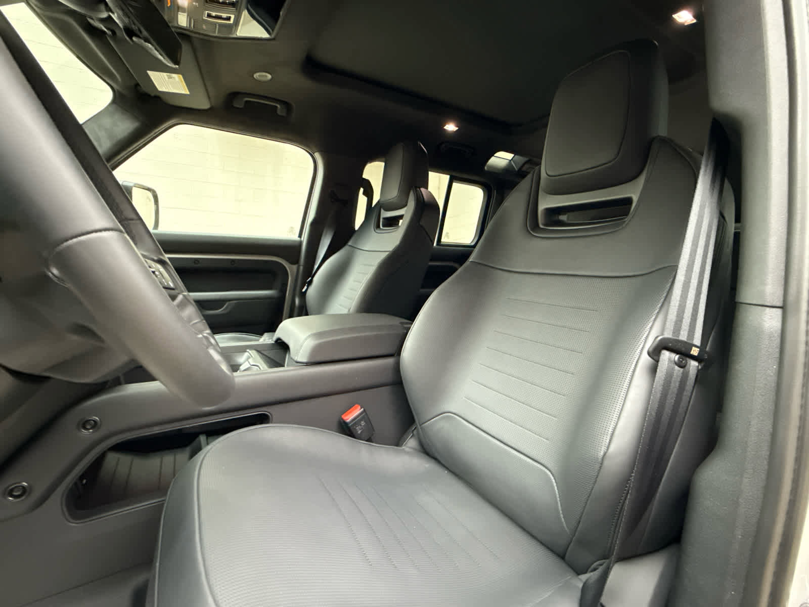 New 2026 Land Rover Defender 110 OCTA image 15