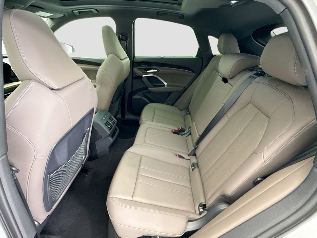 Certified 2025 Audi Q5 Premium Plus w/ Premium Plus image 20