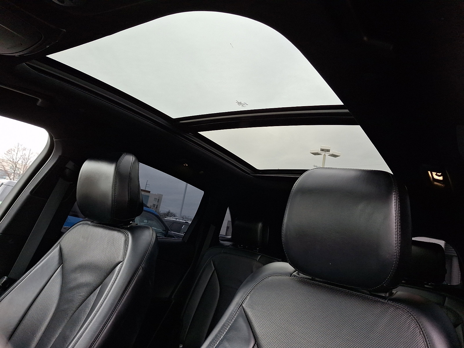 Used 2020 Lincoln Nautilus Reserve image 19