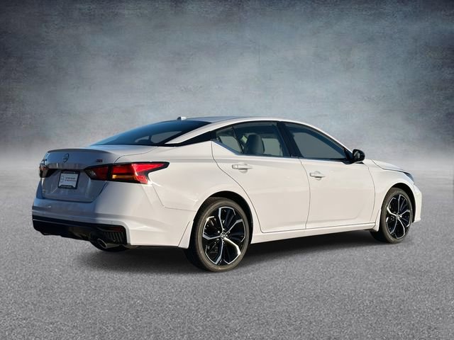 New 2025 Nissan Altima 2.5 SR w/ SR Premium Package image 2