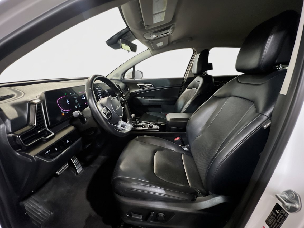 Used 2023 Kia Sportage EX FWD image 15