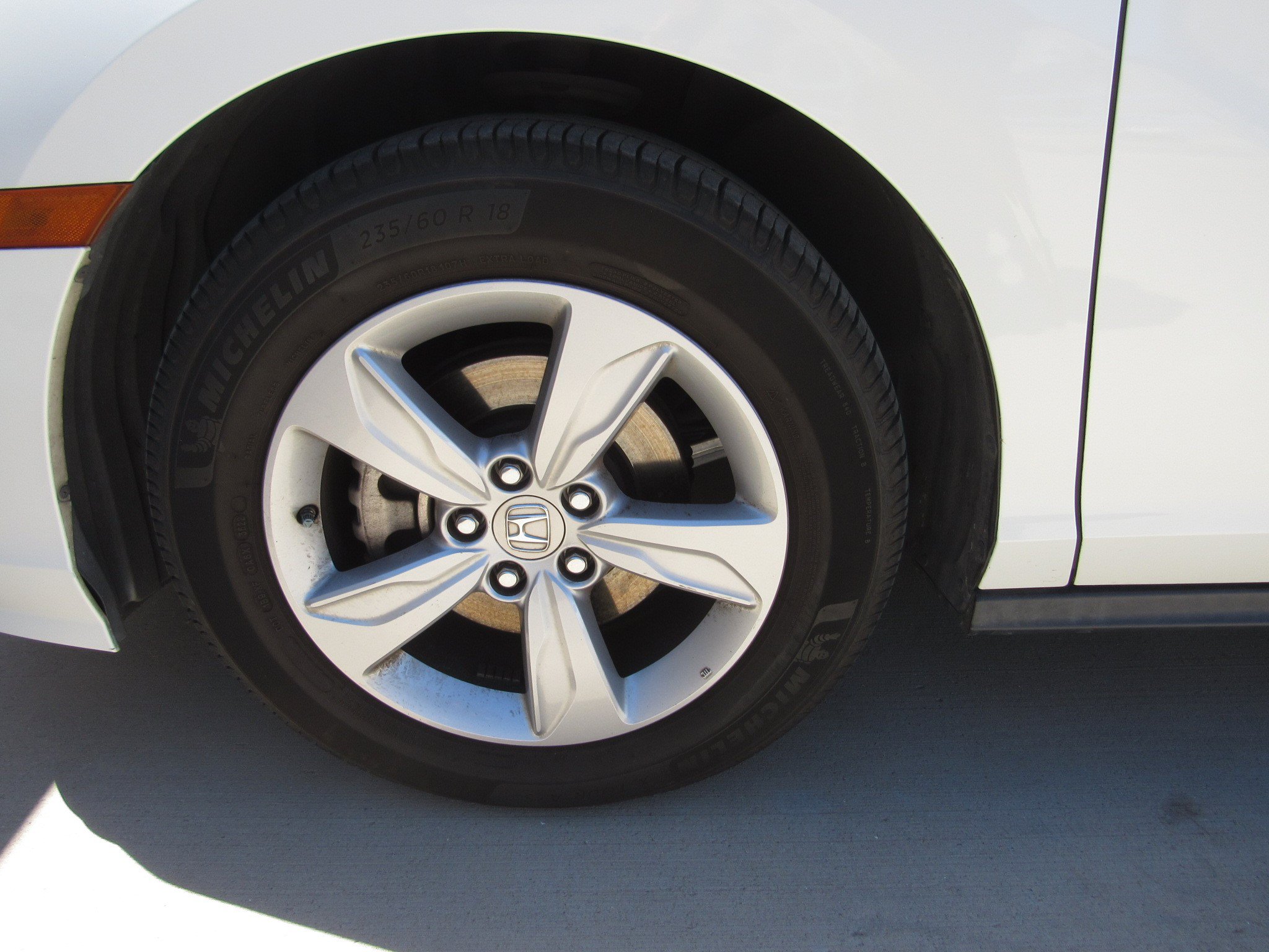 Used 2019 Honda Odyssey EX image 5