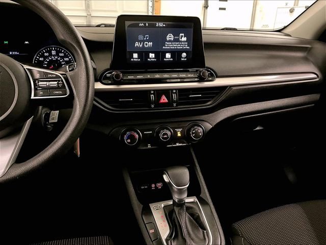 Used 2020 Kia Forte LXS FWD image 6