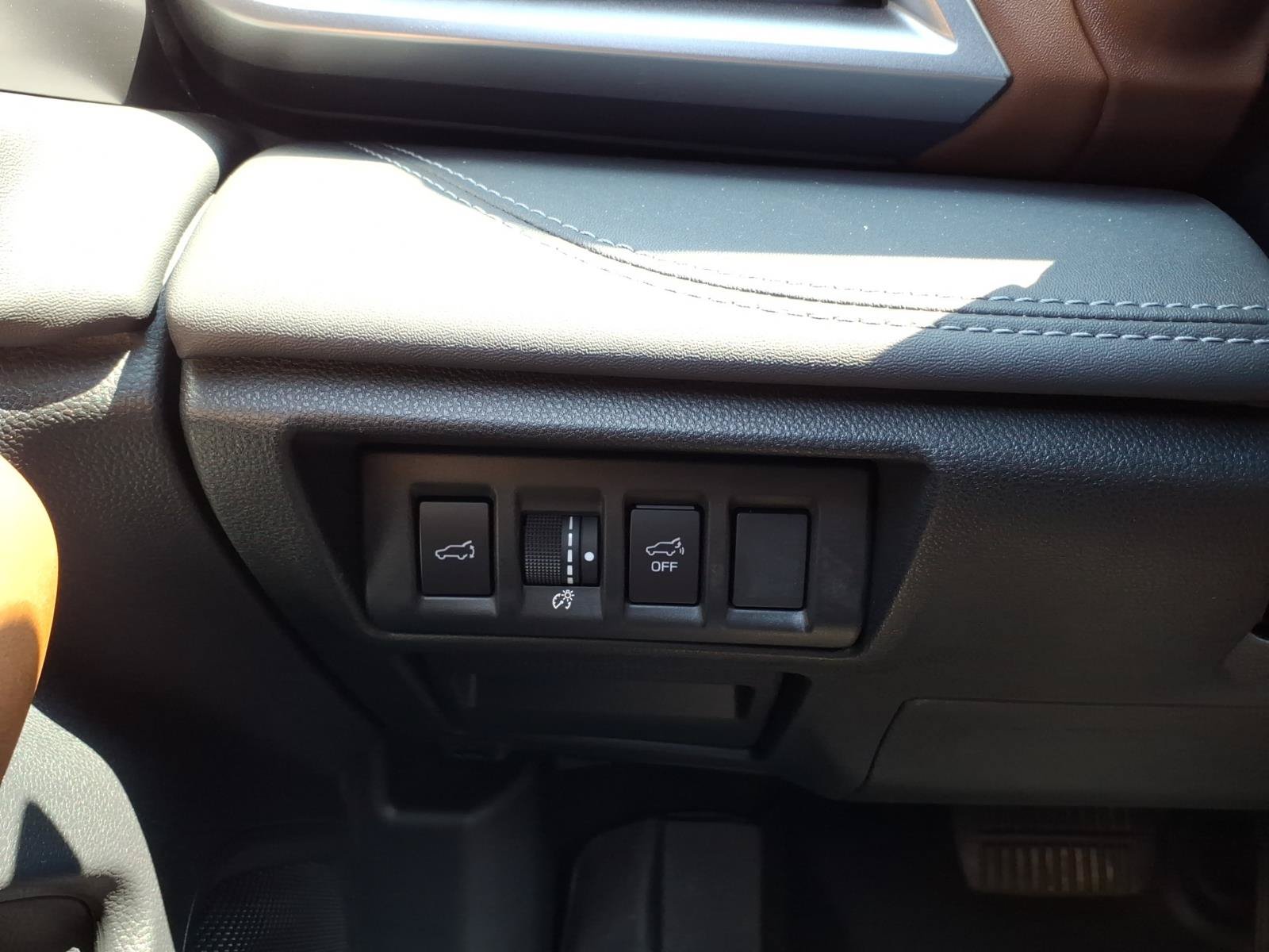 Used 2020 Subaru Outback Touring AWD/4WD image 17
